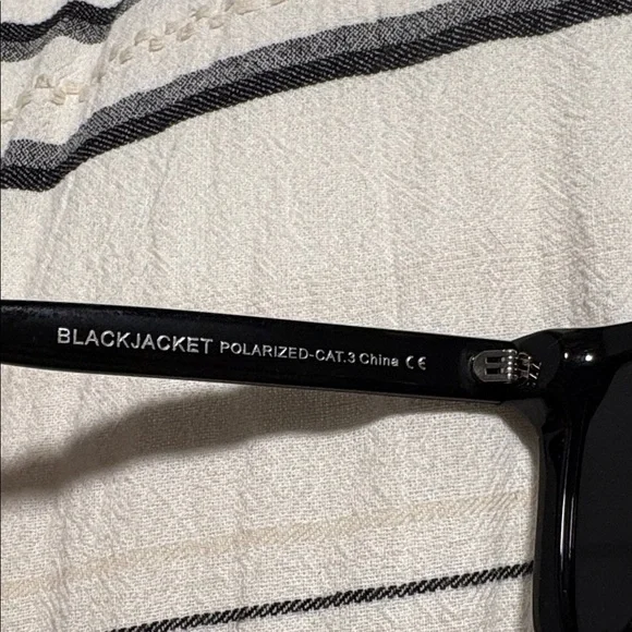 Blenders Black Sunglasses for Men - Picture 5 of 7